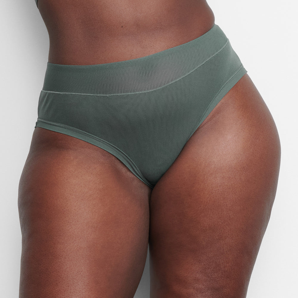 Skims SUMMER MESH Brief Tmavo | XMKS-41302