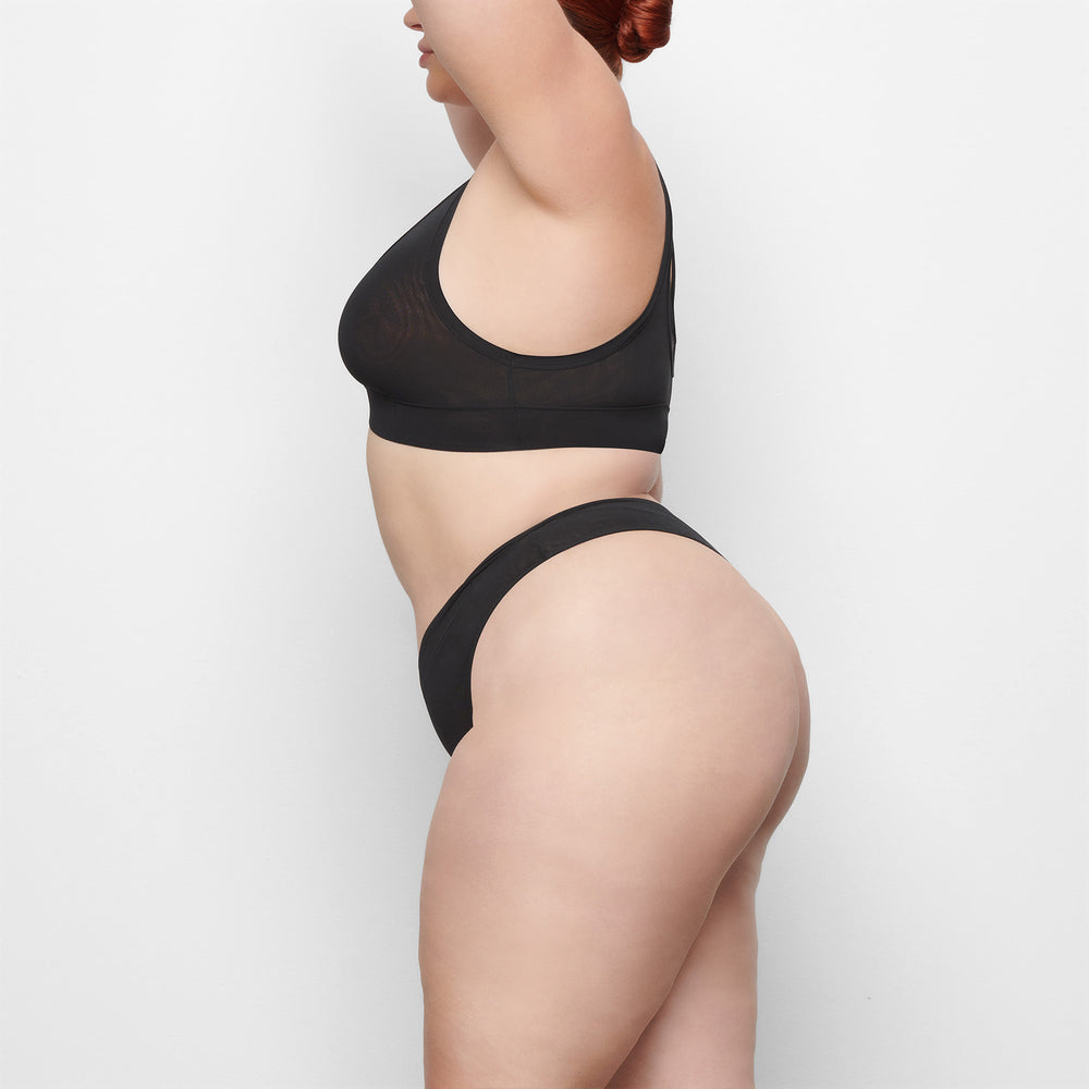 Skims SUMMER MESH DIPPED Thong Čierne | HCOU-95376