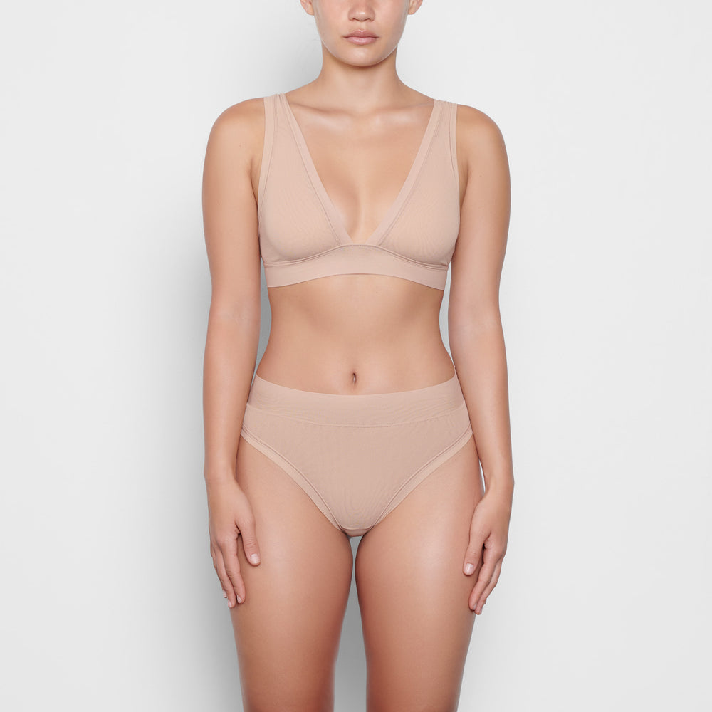 Skims SUMMER MESH MID WAIST Thong Béžové | BDAT-16328