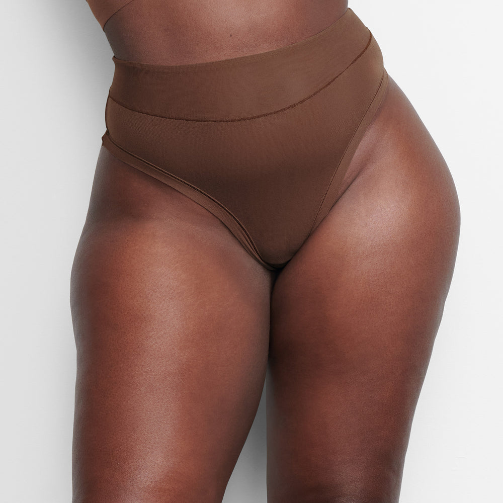 Skims SUMMER MESH MID WAIST Thong Čokoláda | TZVR-79105