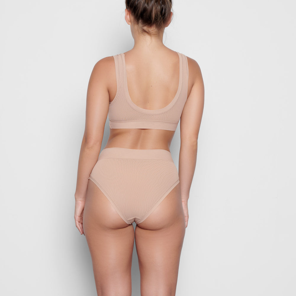 Skims SUMMER MESH SCOOP Bralette Béžové | OTFM-71840