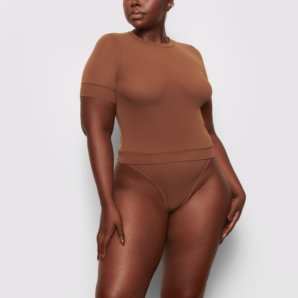 Skims SUMMER MESH T-shirt Hnede | LCUM-26358