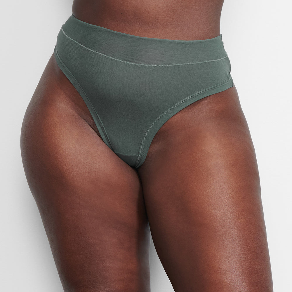Skims SUMMER MESH Thong Tmavo | BGNZ-36047