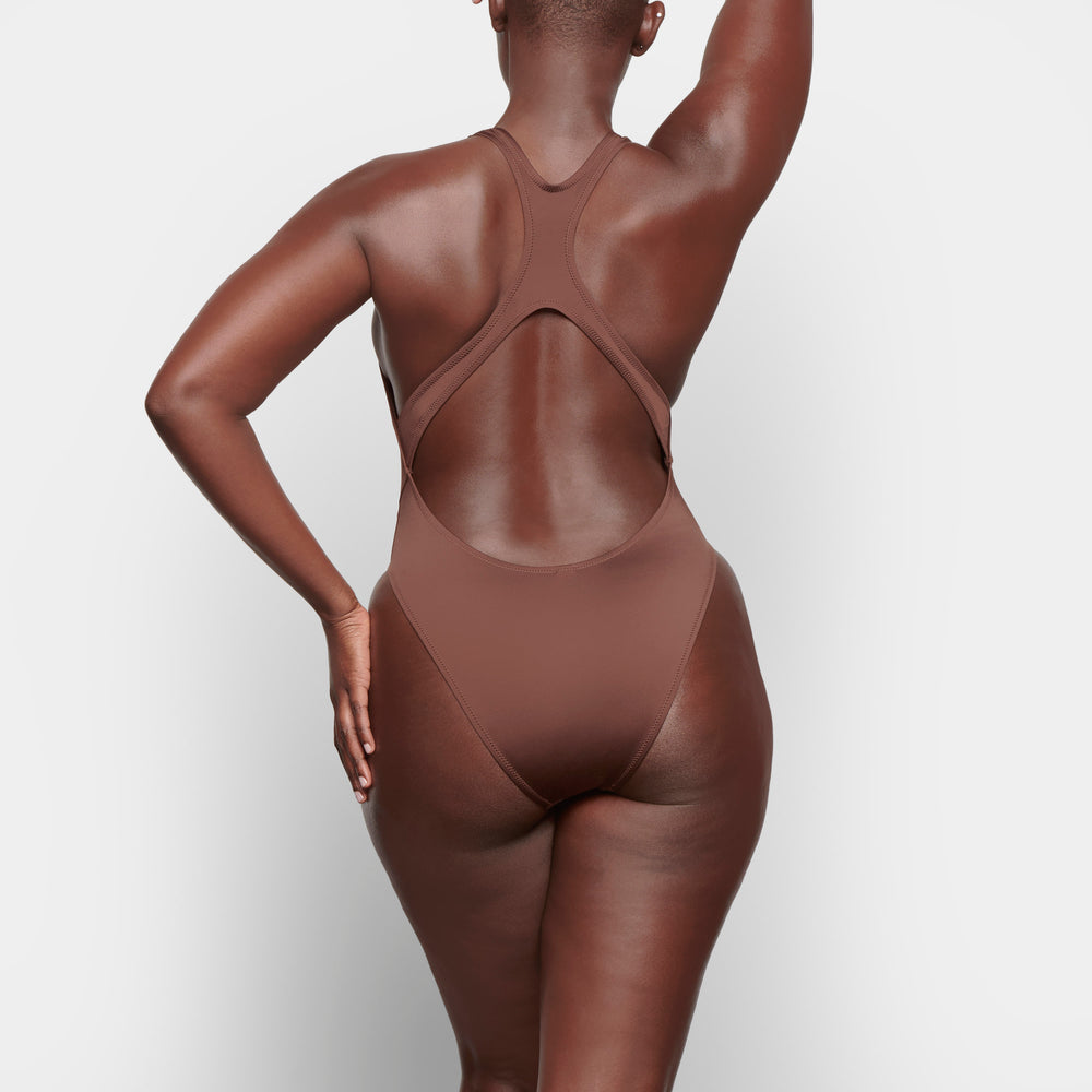 Skims SWIM CUT OUT MONOKINI One Piece Čokoláda | GDHQ-81064