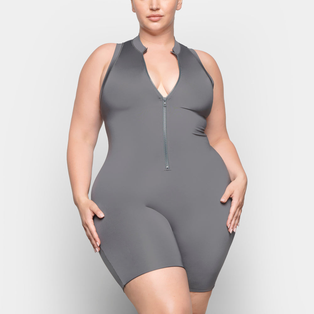 Skims SWIM MOCK NECK CYCLE SUIT One Piece Tmavo Siva | WUAD-02567