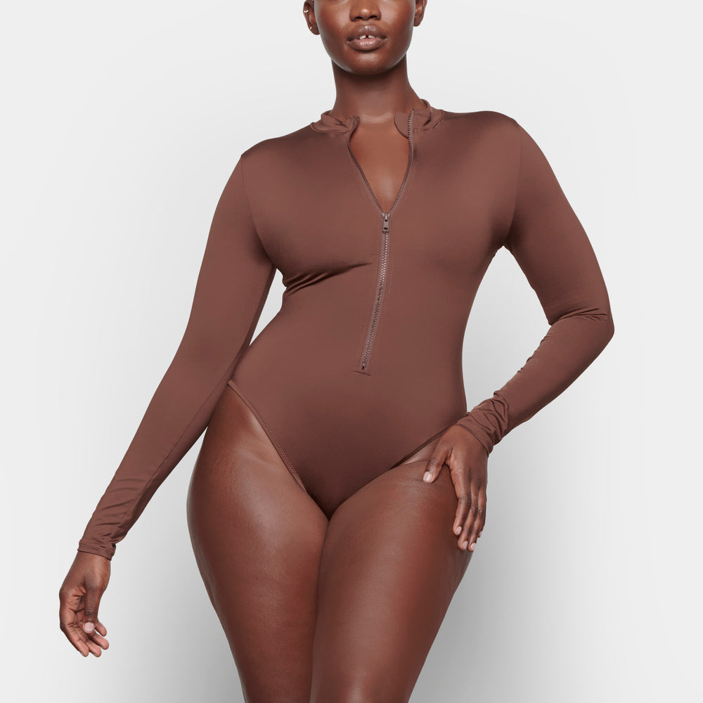 Skims SWIM ZIP FRONT LONG SLEEVE One Piece Čokoláda | TGFP-63450