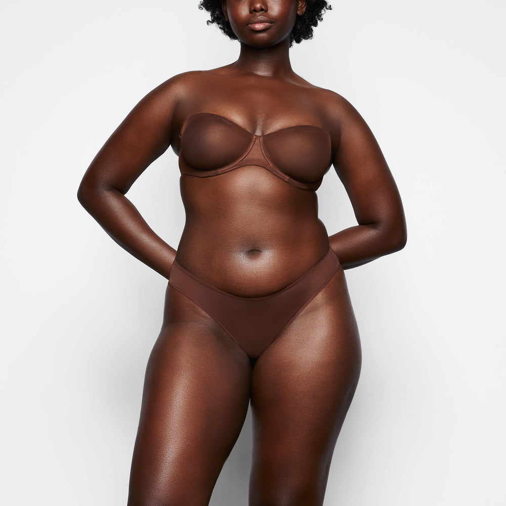 Skims ULTRA FINE MESH Strapless Bra Čokoláda | GEOI-31709