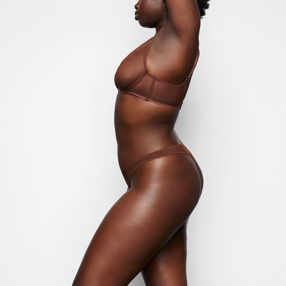 Skims ULTRA FINE MESH Thong Čokoláda | GMIT-74910