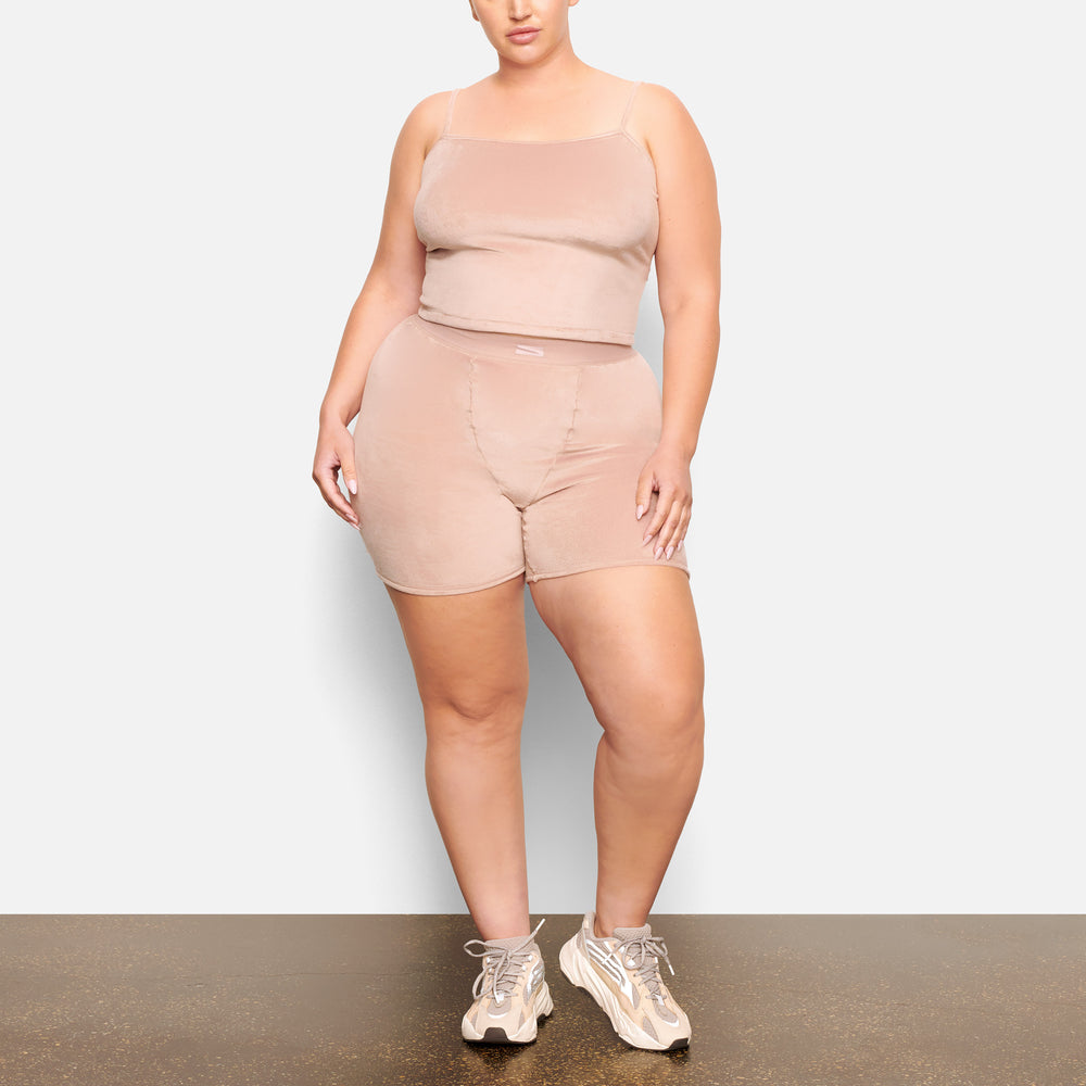 Skims VELOUR Cami Svetlo Ruzove | QTHS-39610