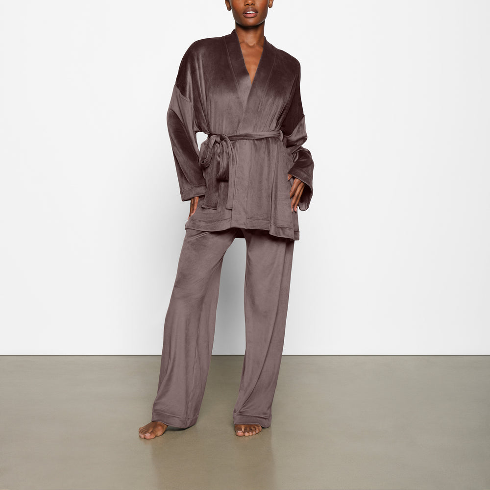 Skims VELOUR WRAP Sleep Set Nachový Siva | GPEN-24356