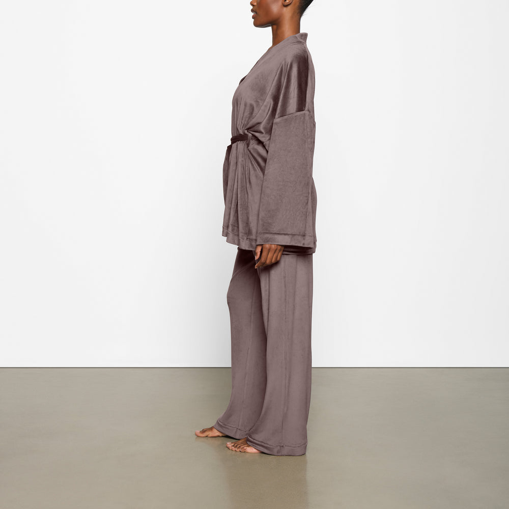 Skims VELOUR WRAP Sleep Set Nachový Siva | GPEN-24356