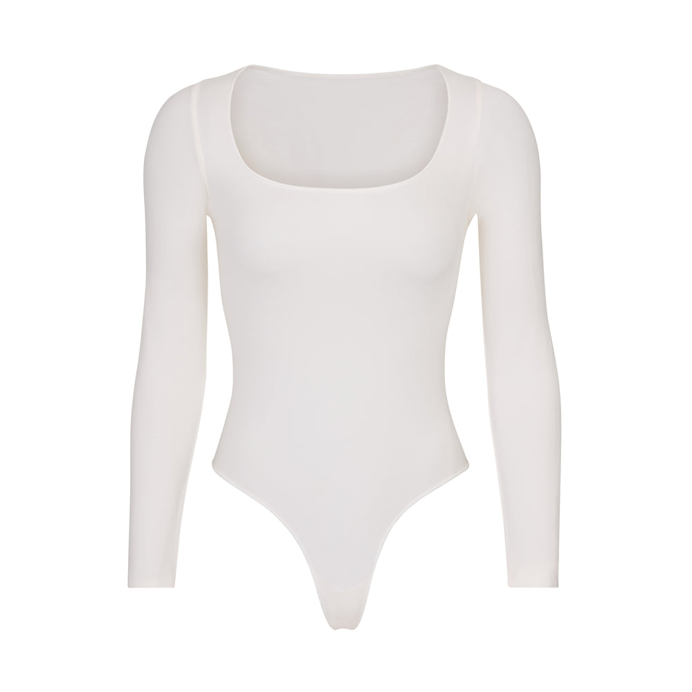 Skims ESSENTIAL SCOOP NECK Long Sleeve Bodysuit Biele | SKAW-23576
