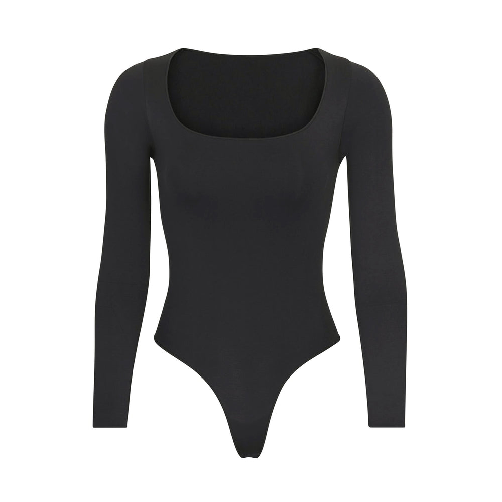 Skims ESSENTIAL SCOOP NECK Long Sleeve Bodysuit Čierne | YSHI-31847