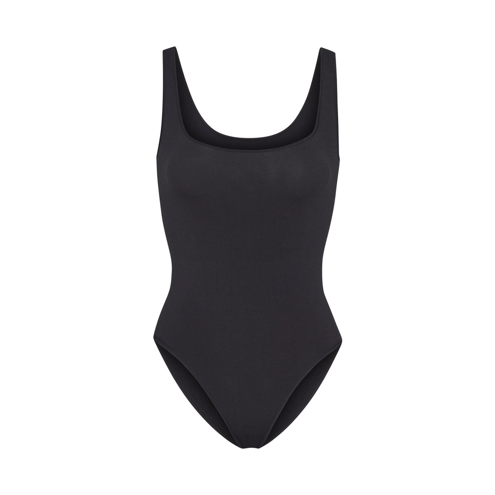 Skims LIGHT ESSENTIAL Scoop Neck Bodysuit Čierne | NTVA-90654