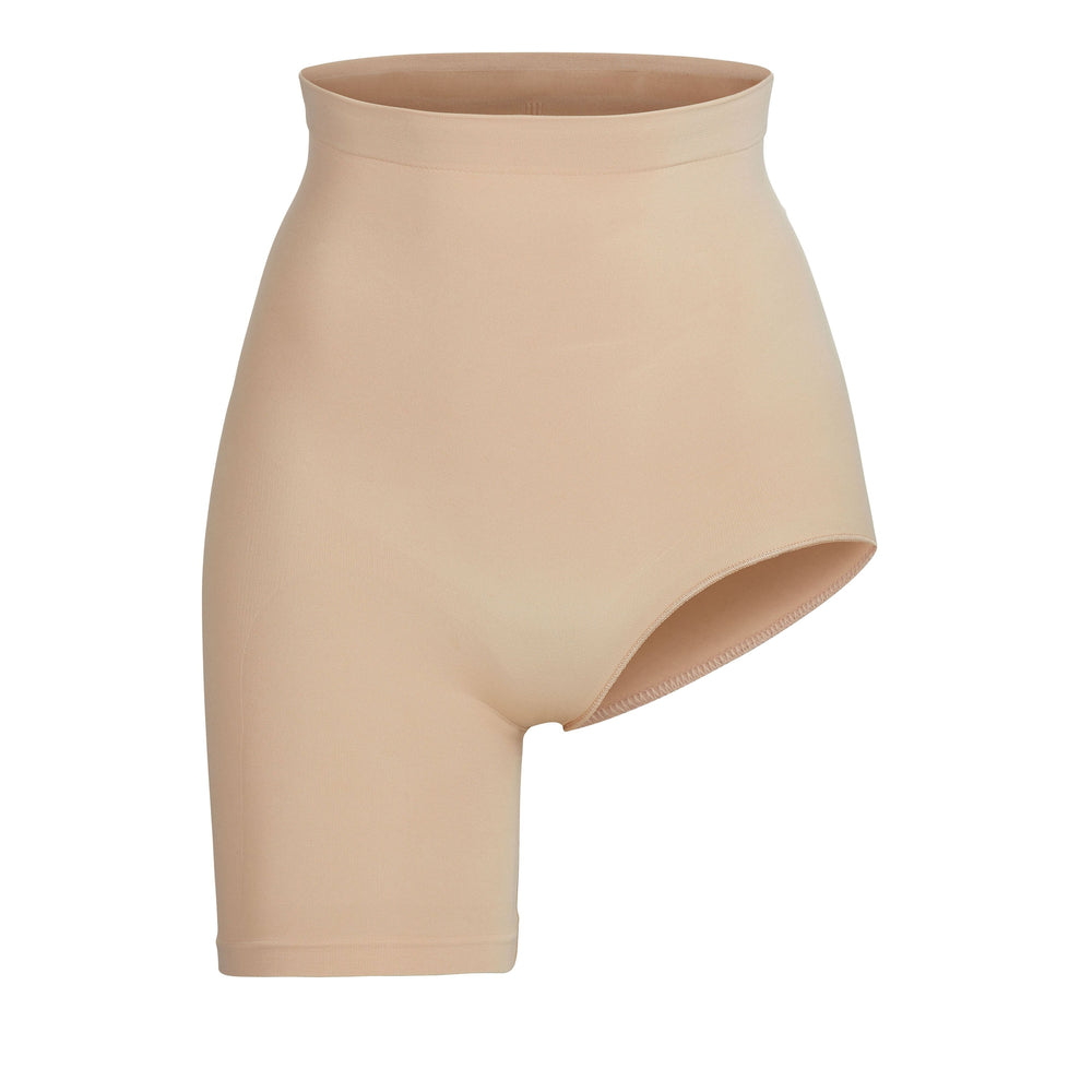 Skims SOLUTION SHORT #1 One Leg Shapewear Béžové | NPQT-68539