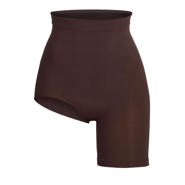 Skims SOLUTION SHORT #2 One Leg Shapewear Čokoláda | UTHY-35978